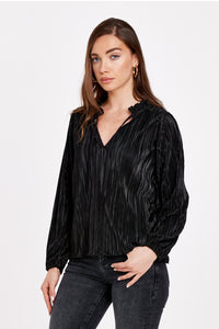 Dear John: Skylar in Black Lighting