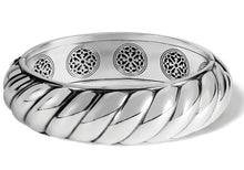 Load image into Gallery viewer, Brighton: Athena Scalloped Hinged Bangle
