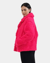 Load image into Gallery viewer, UGG: W Gertrude Short Teddy Coat in Cerise
