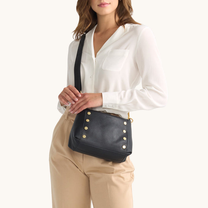 Hammitt: Bryant Med in Black/Brushed Gold Red Zip