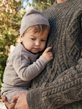 Load image into Gallery viewer, Barefoot Dreams: Infant Beanie in Pewter
