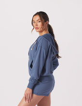 Load image into Gallery viewer, Glyder: Vintage Oversized Zip Up in Washed Blue

