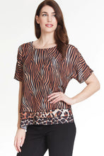 Load image into Gallery viewer, Multiples: Dolman Short Sleeve Scoop Neck Hi-Lo Lined Print Top
