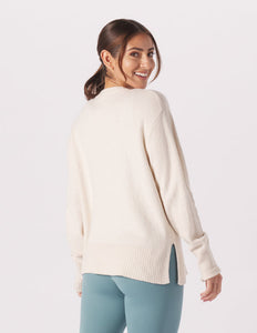 Glyder: Elevated Knit Crew Top in Oat Milk