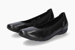 Mephisto: Emilie Flats in Black Comet