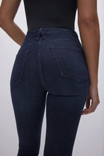 Load image into Gallery viewer, Good American: Good Legs Jeans in Blue224
