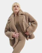 Load image into Gallery viewer, UGG: W Gertrude Short Teddy Coat in Putty
