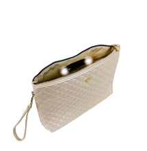 Load image into Gallery viewer, PurseN: Litt Makeup Case in Pearl Quilted
