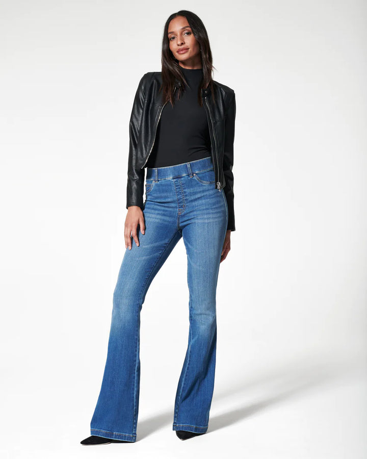 Spanx: Flare Jeans in Vintage Indigo