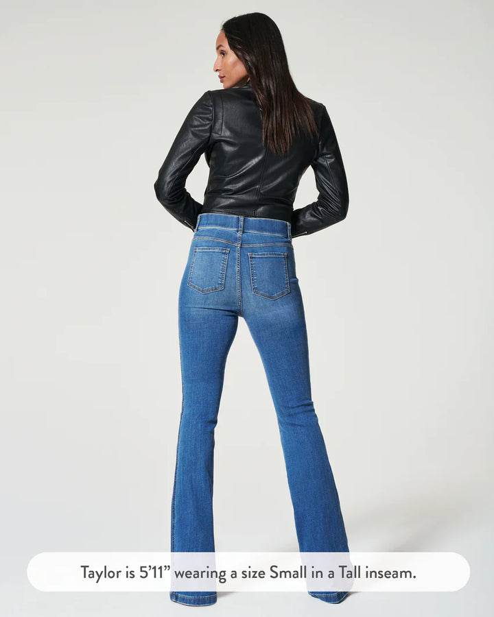 Spanx: Flare Jeans in Vintage Indigo