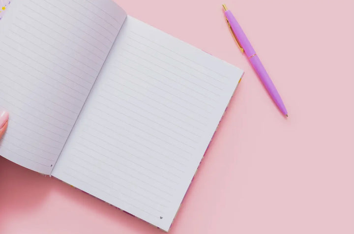Taylor Elliott Designs: Flower Power Notebook