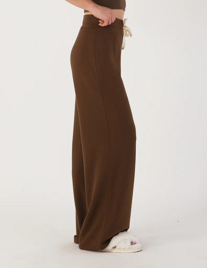 Gylder: Cloud Fleece Pant in Chocolate