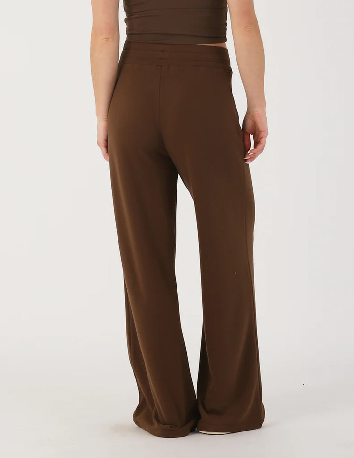 Gylder: Cloud Fleece Pant in Chocolate
