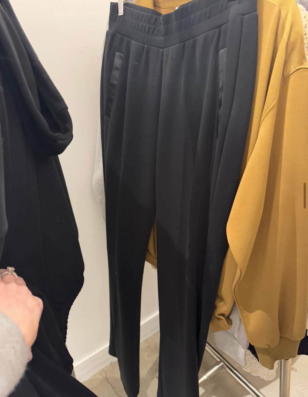 Esqualo: Black Modal Athletic Pant (05506)