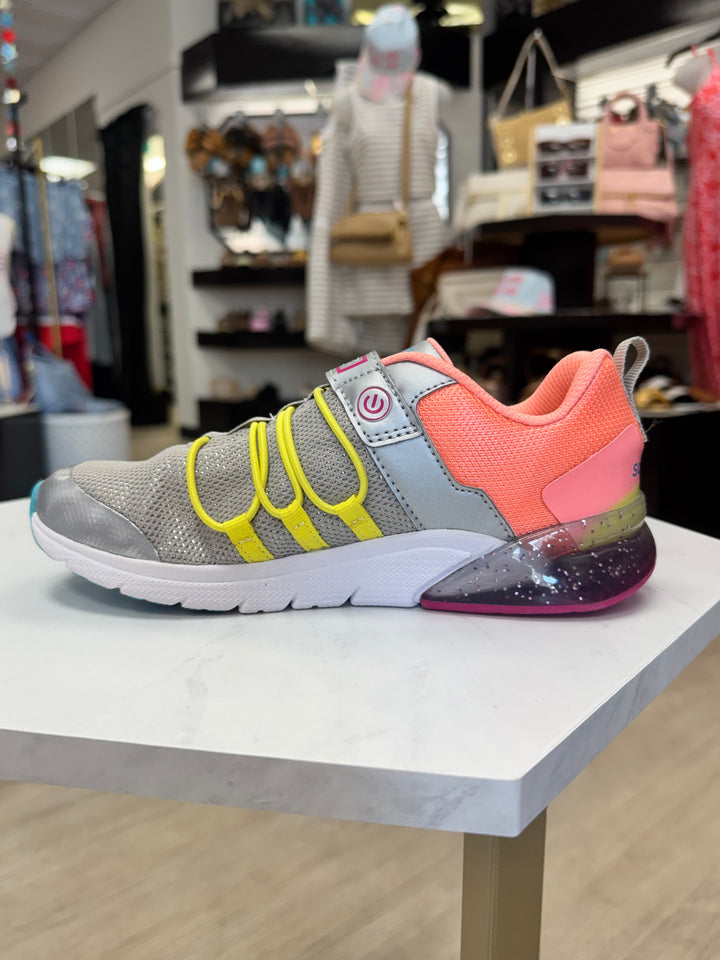Saucony: Kids Flash Glow Sneaker in Silver/ Multi