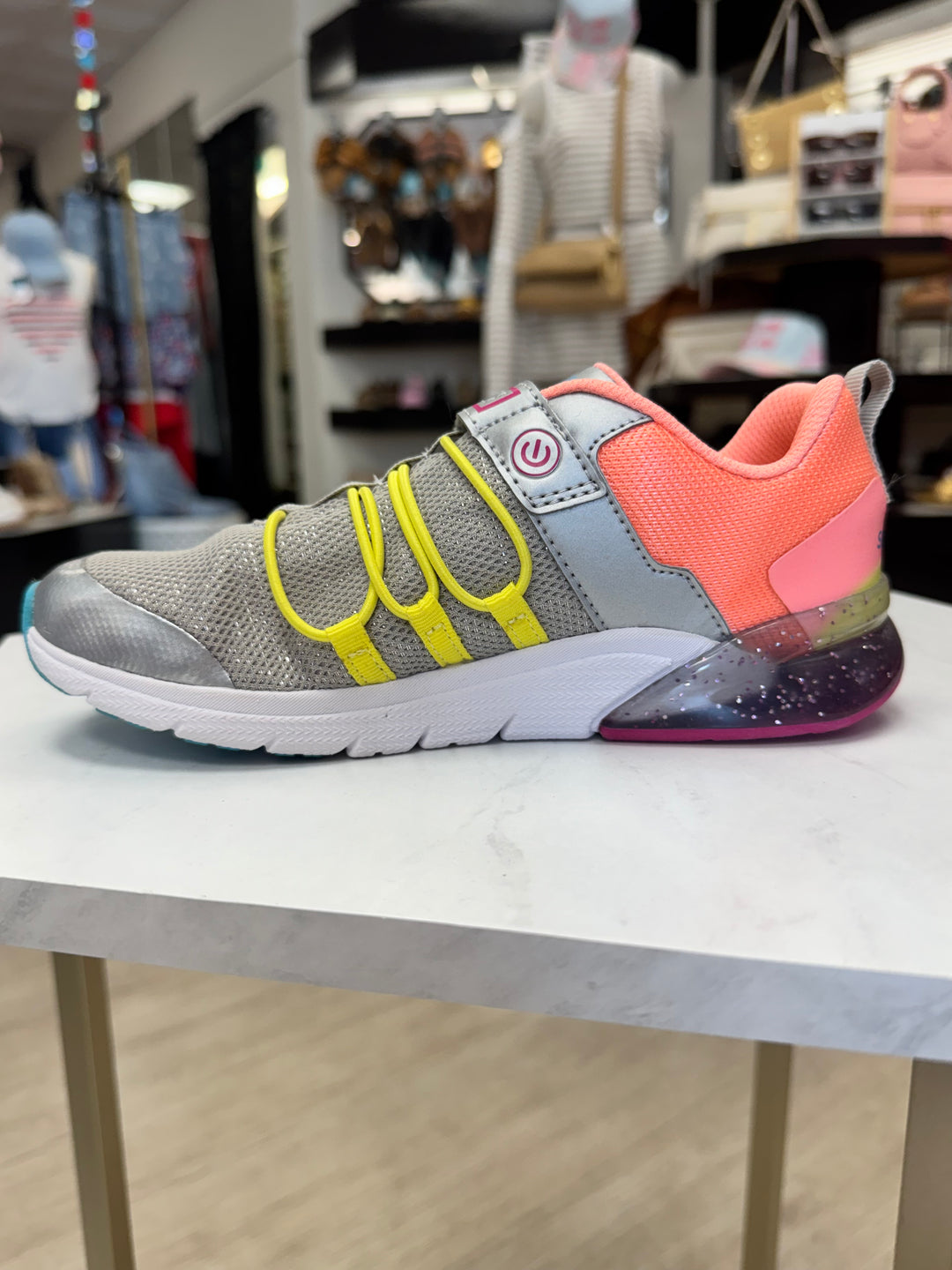 Saucony: Kids Flash Glow Sneaker in Silver/ Multi