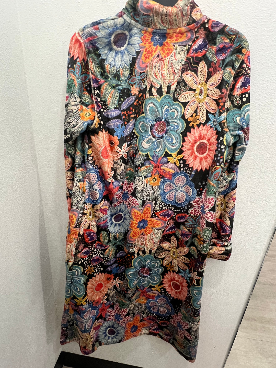 Johnny Was: Zip Up Robe in Caetana
