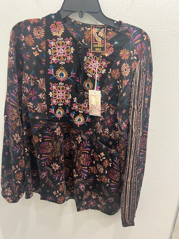 Johnny Was: Curved Hem Prairie Blouse in Brandi
