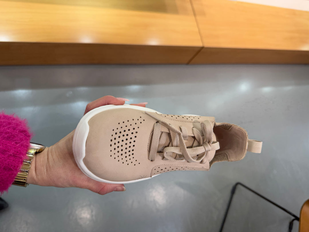 Clarks: Solevana Sand