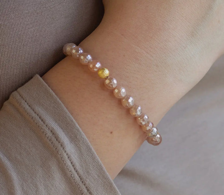 Lenny & Eva: Gemstone Bracelet in Sunstone - 6mm