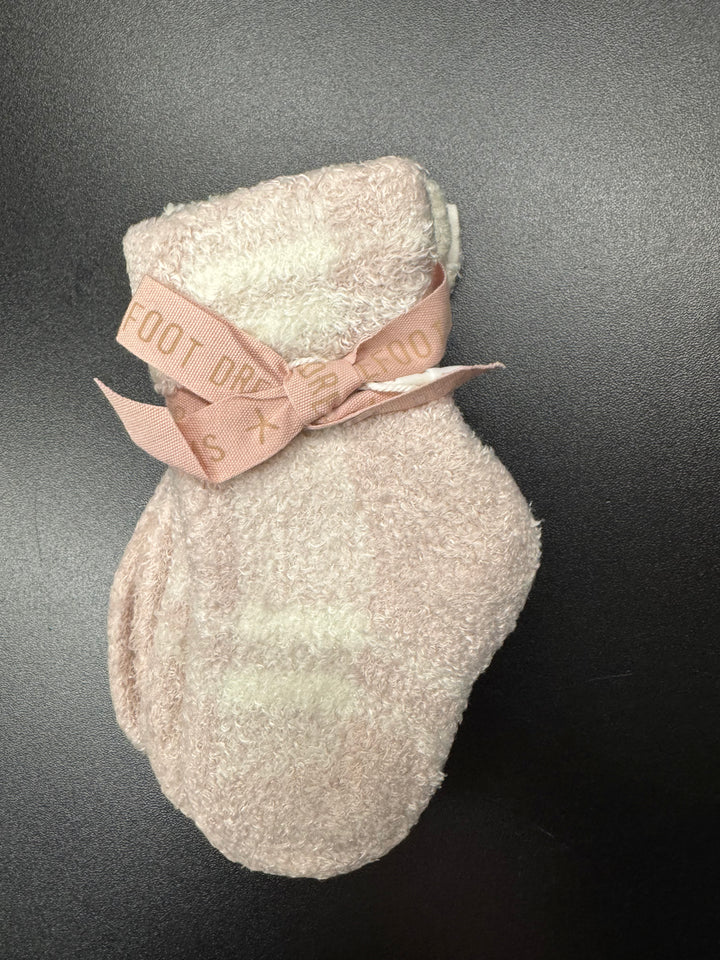 Barefoot Dreams: CCL Baby Plaid Sock Set in Barely Pink / Cream