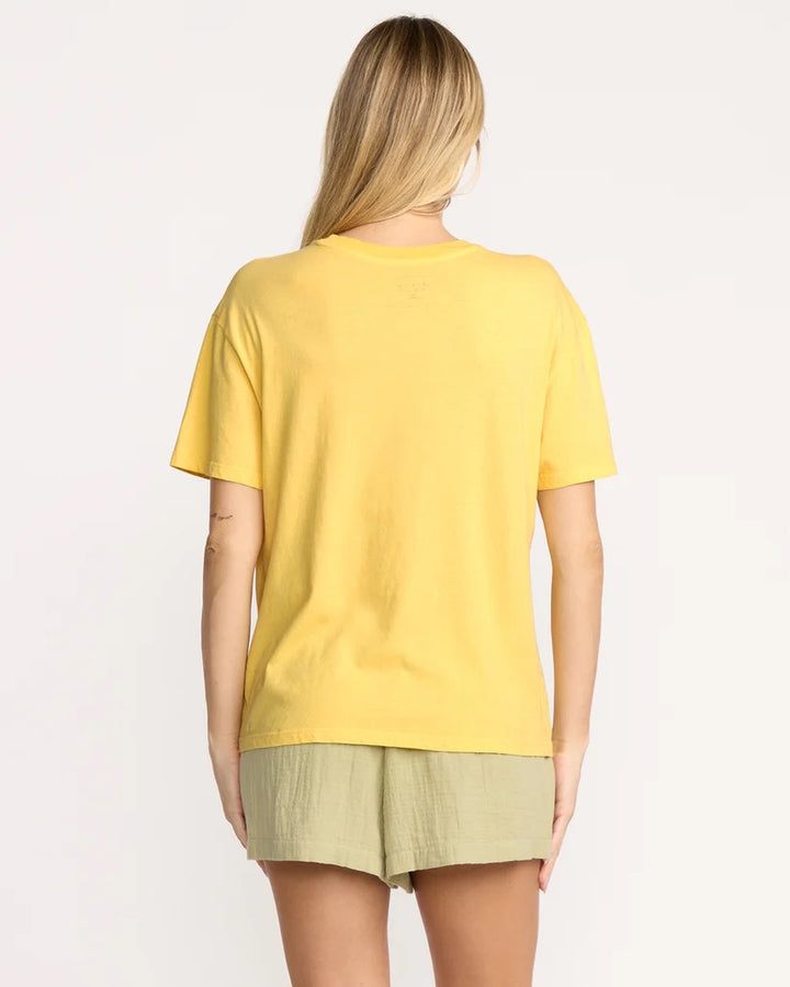 Billabong: Trouble in Paradise Tee in Fresh Squeezed