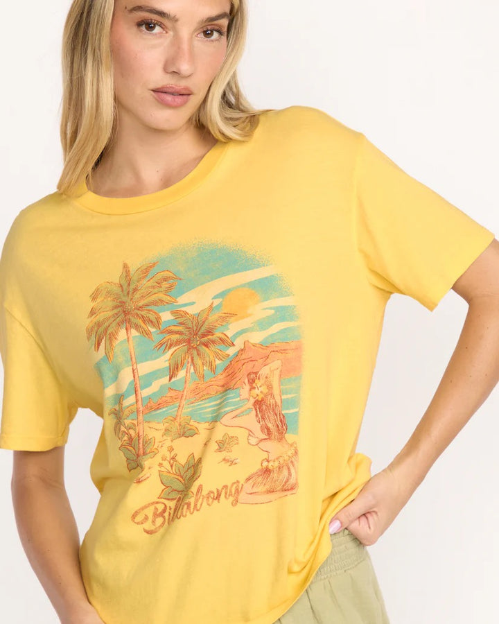 Billabong: Trouble in Paradise Tee in Fresh Squeezed
