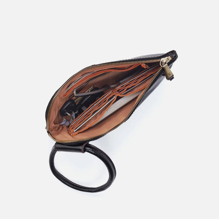 Hobo: Sabel Wristlet in Grenadine