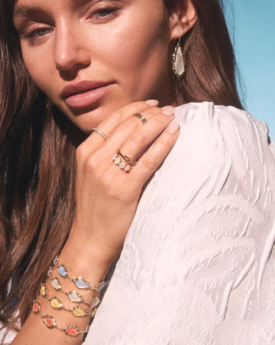 Kendra Scott: Adriana Scallop Frame Delicate Chain Bracelet In Gold Yellow Iridescent Abalone