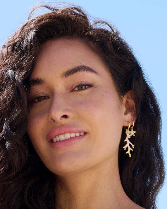Kendra Scott: Jane Huggie Earrings in Gold White Enamel
