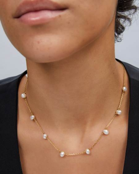 Kendra Scott: Leighton Pearl Strand Necklace in Gold White Pearl