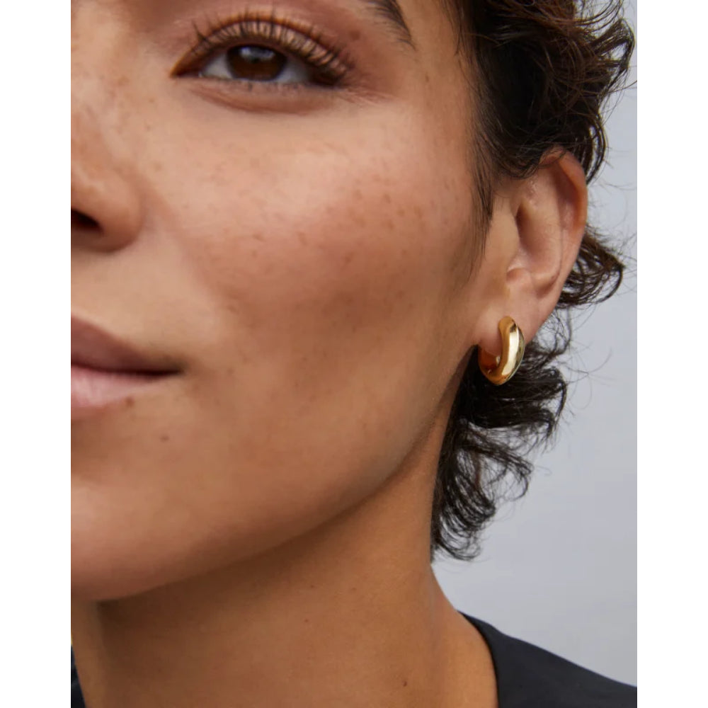 Kendra Scott: Mikki Metal Huggie Earrings