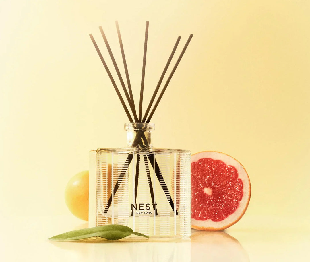 Nest: Grapefruit Reed Diffuser - The Vogue Boutique