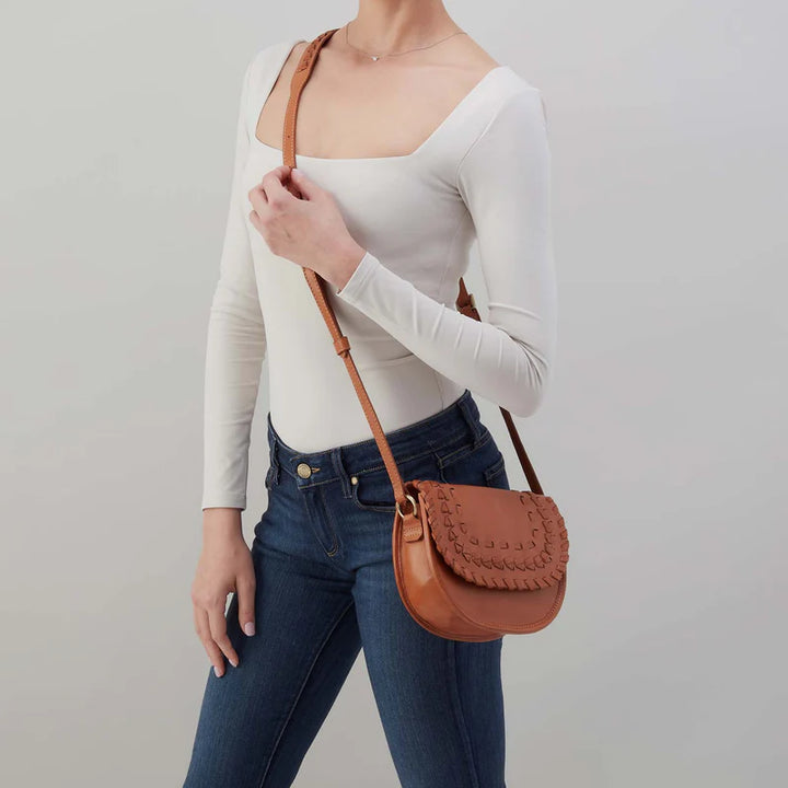 Hobo: Kiva Small Crossbody in Harvest Wheat