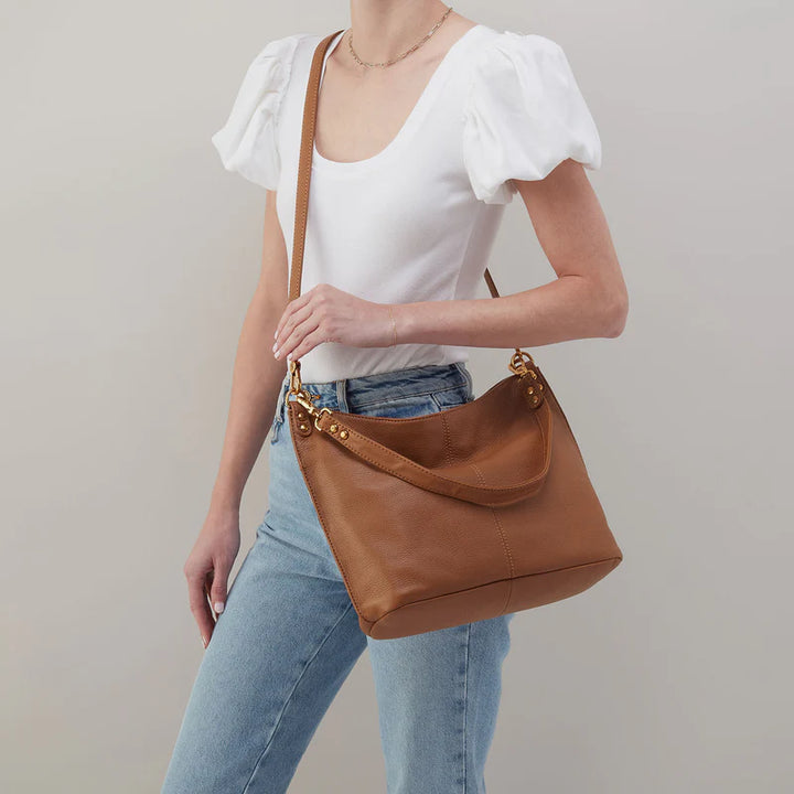 Hobo: Pier Shoulder Bag in Warm Honey