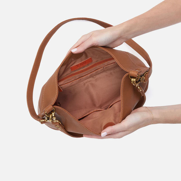 Hobo: Pier Shoulder Bag in Warm Honey