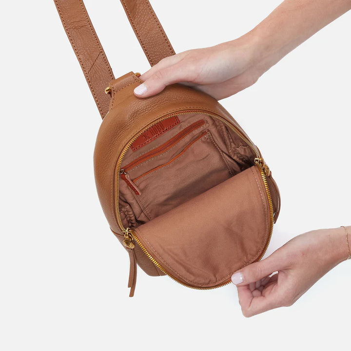 Hobo: Fern Sling in Warm Honey