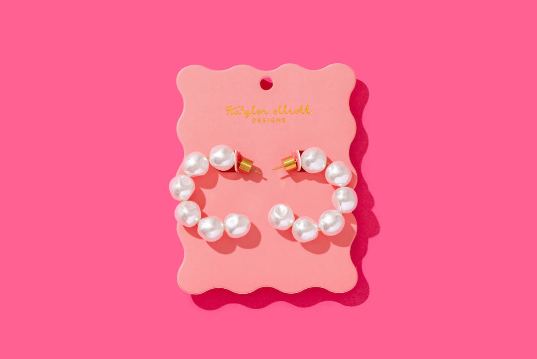 Taylor Elliott Designs: Megan Pearl Hoops