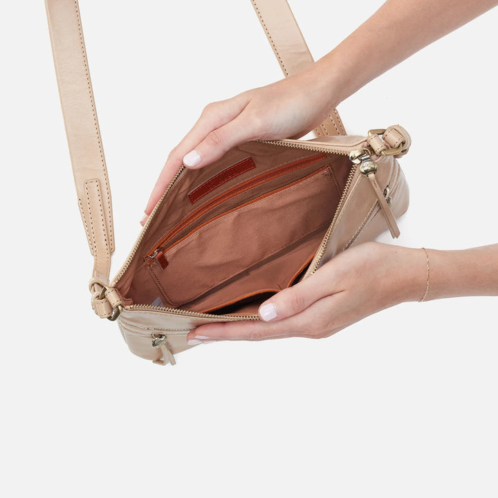 Hobo: Billie Crossbody in Sand