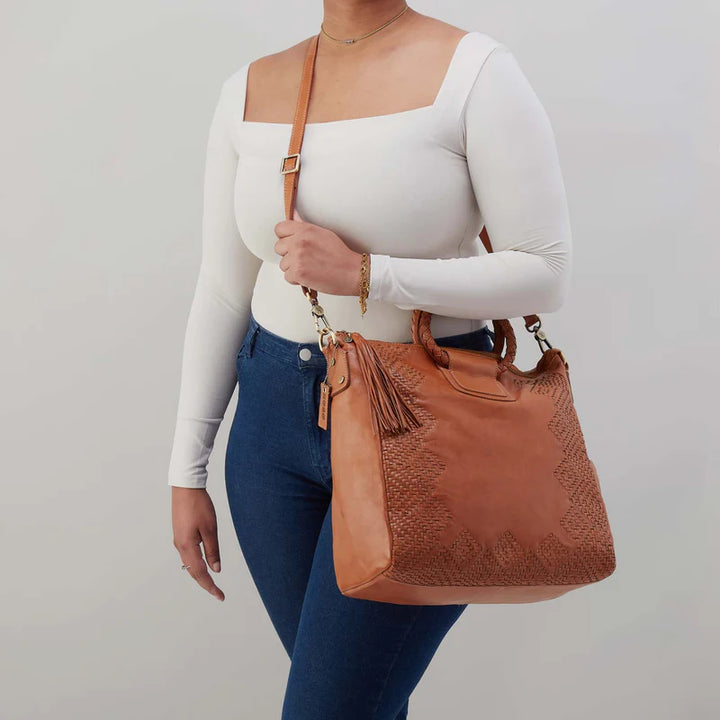 Hobo: Sheila Large Satchel in Harvest Wheat
