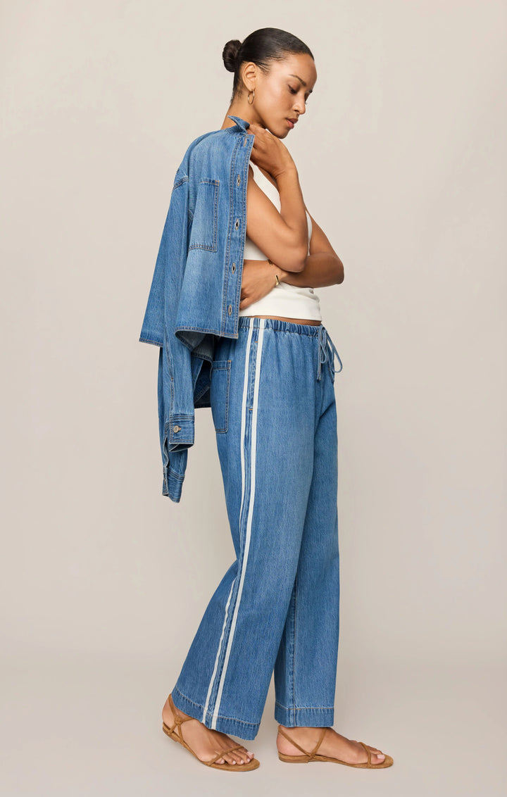 Z Supply: The Sidelines Denim Track Pant in Dreamstate (ZP263144S)