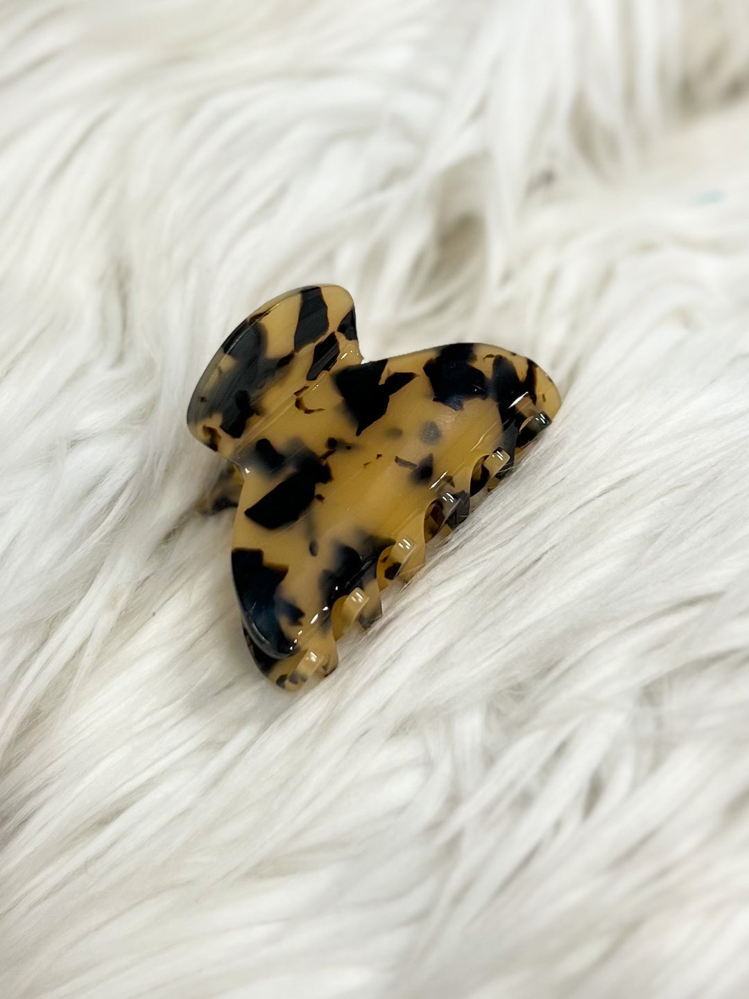 Fun & Fabulous: Light Tortoise Clip