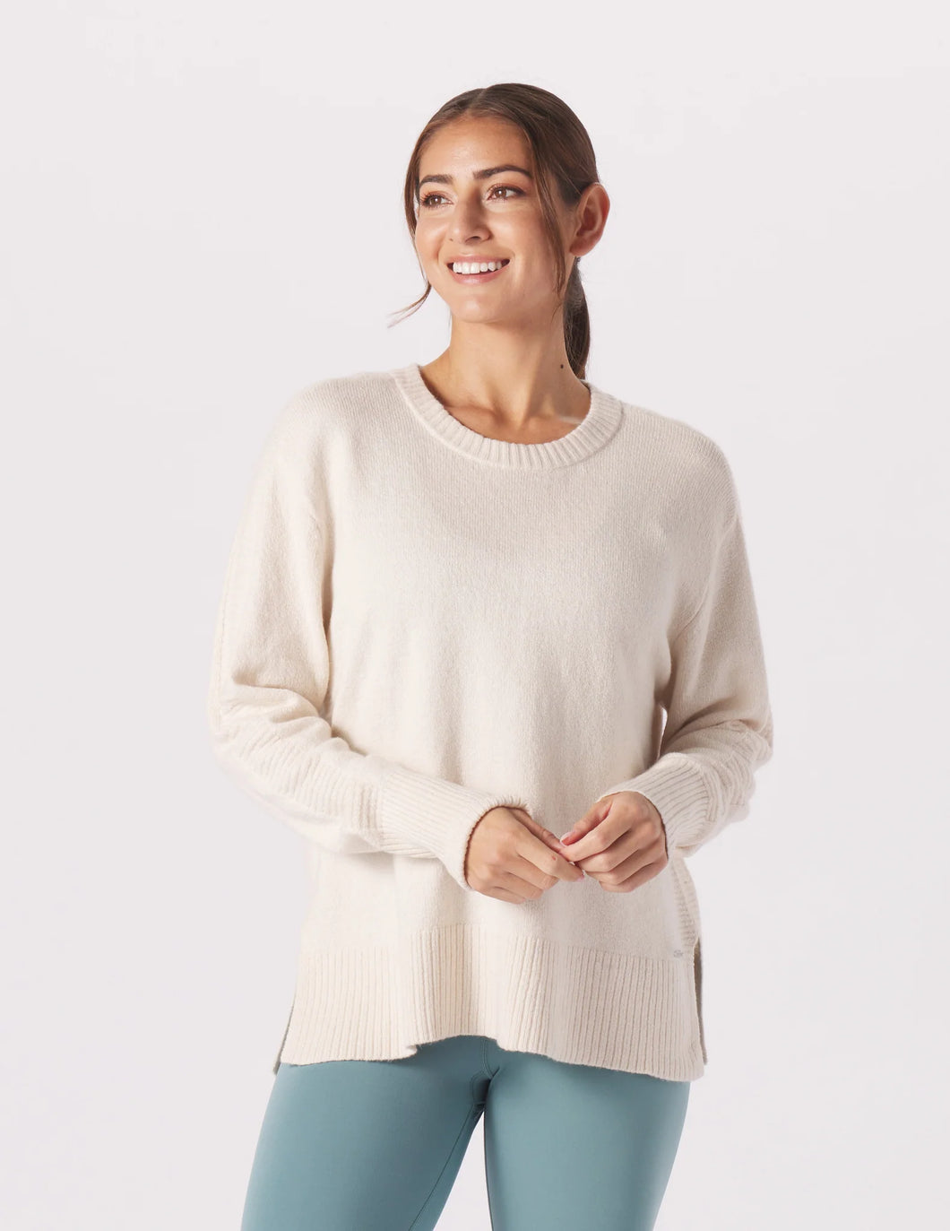 Glyder: Elevated Knit Crew Top in Oat Milk
