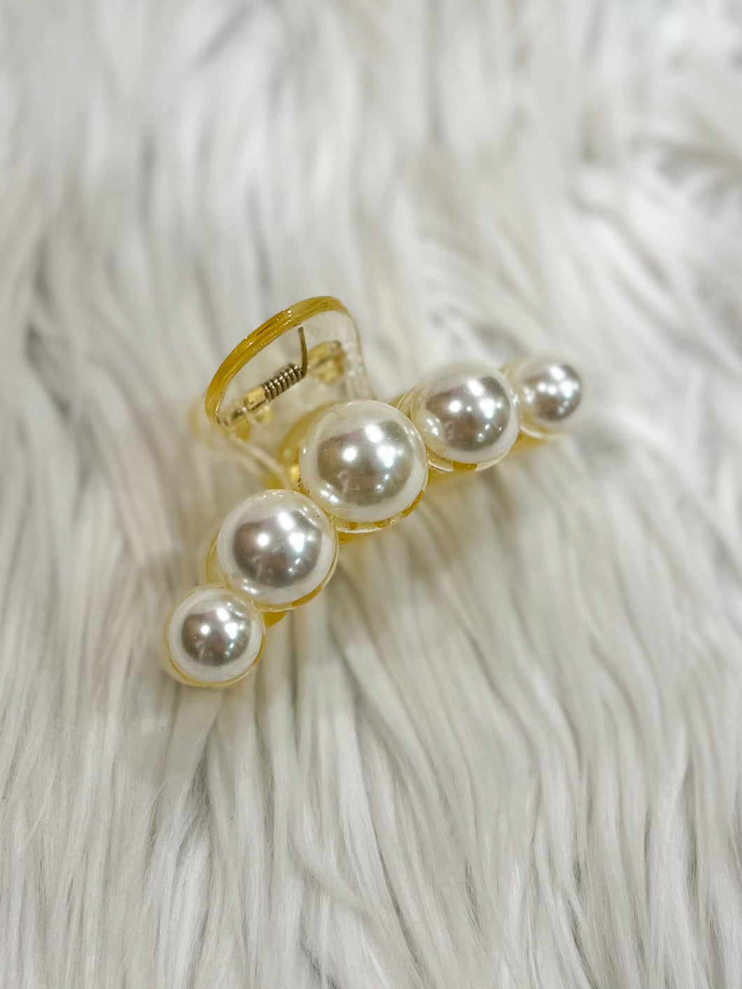 Fun & Fabulous: Little Gold Pearl Clip