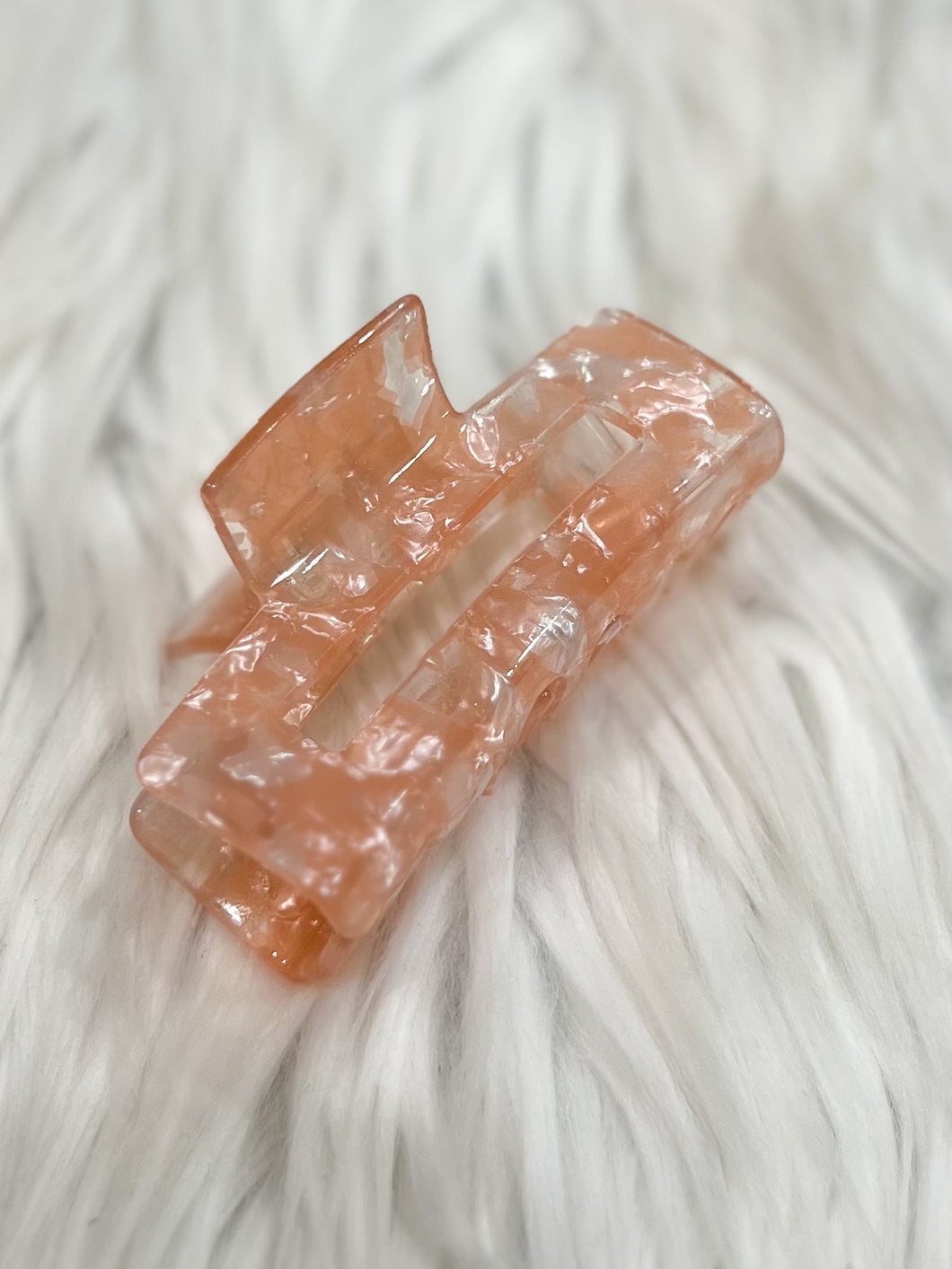 Fun & Fabulous: Pink Claw Clip