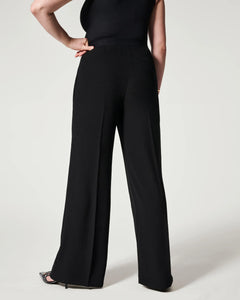 Spanx: Crepe Pleated Trouser in Classic Black