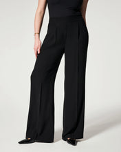 Load image into Gallery viewer, Spanx: Crepe Pleated Trouser in Classic Black
