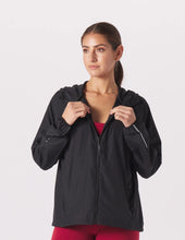 Load image into Gallery viewer, Glyder: Trek Windbreaker in Black
