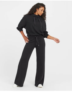 Spanx: Airessentials Wide Leg Pant Very Black - 50239R
