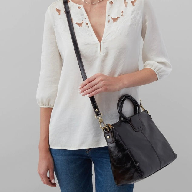 Hobo: Sheila Medium - Black - The Vogue Boutique